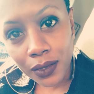 Meet your Posher, Niava